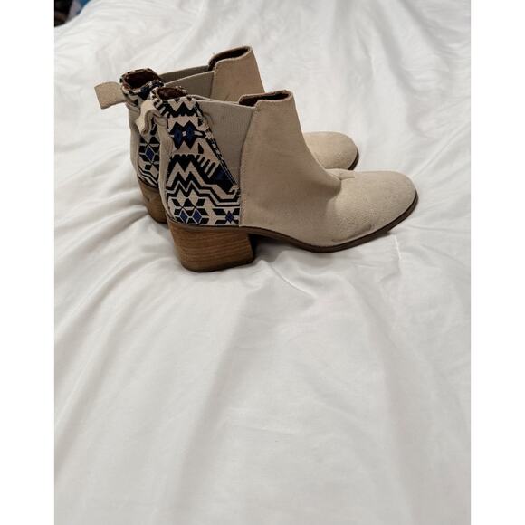 TOMS Aztec Women's Cream Booties - Size 9.5 NWOT - Picture 5 of 8